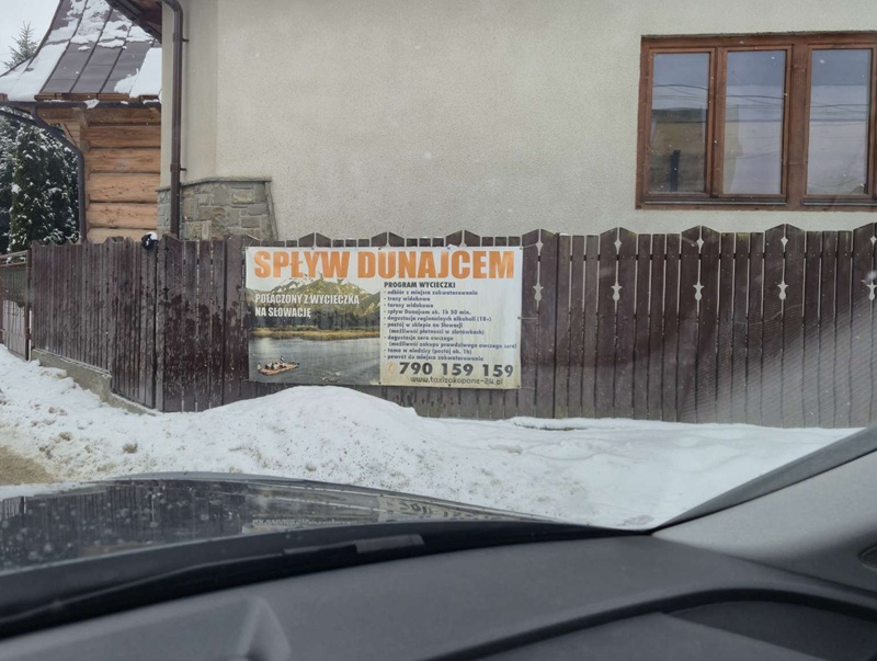 złoty numer telefonu w reklamie